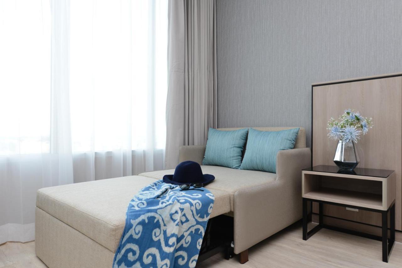 Centre Point Hotel Terminal21 Korat Nakhonratchasima Εξωτερικό φωτογραφία A sofa bed