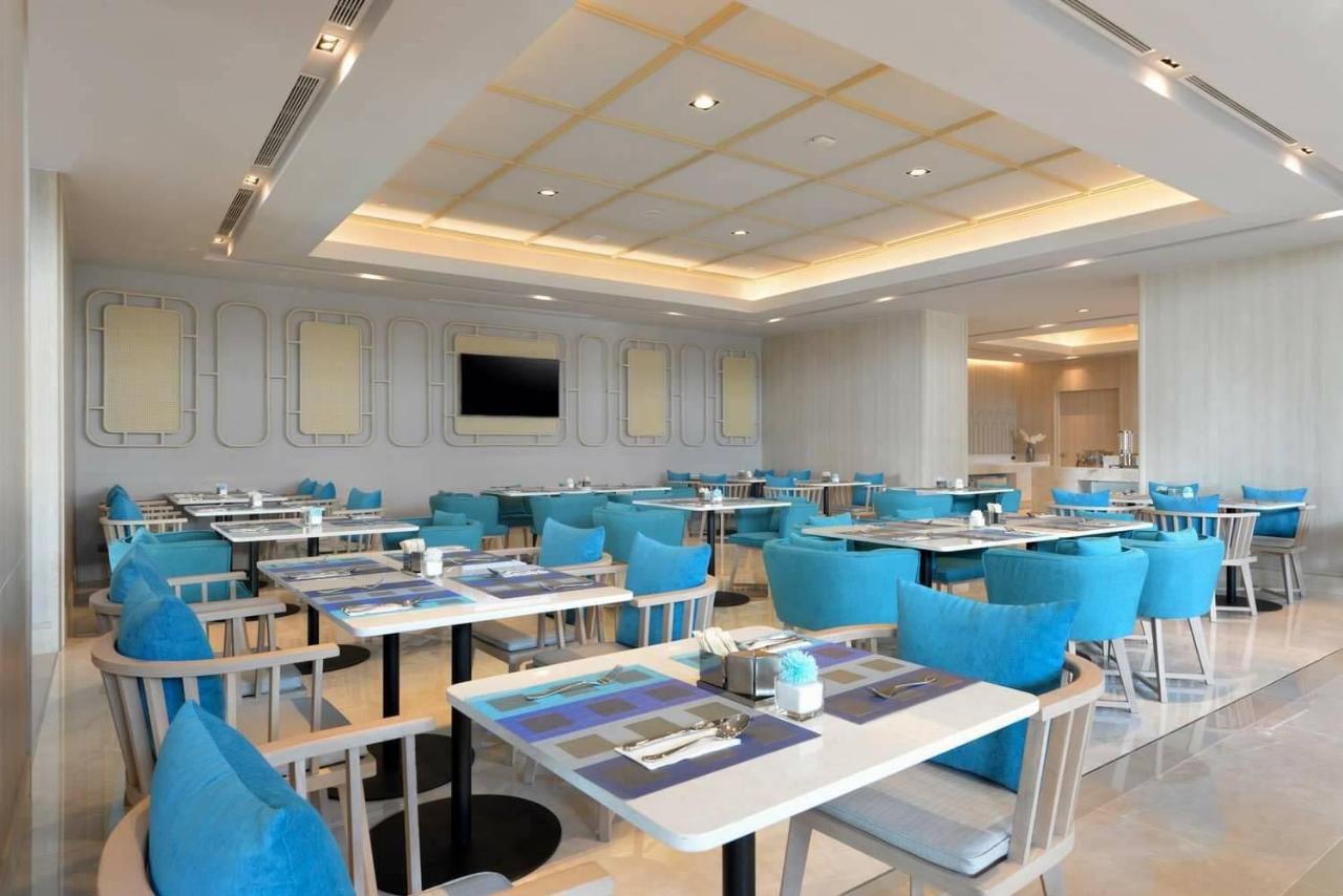 Centre Point Hotel Terminal21 Korat Nakhonratchasima Εξωτερικό φωτογραφία The restaurant